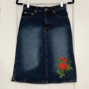 Revolve HAI-JIE JEANS Denim Pencil Skirt w/ Rose Embroidery Imported Size Small